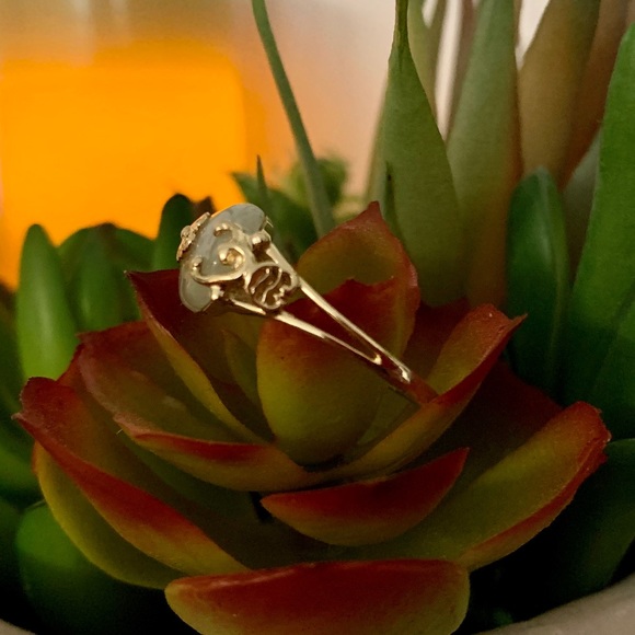 SOLD ~ Nephrite Jade East West Ring, 14k Gold - Picture 4 of 11